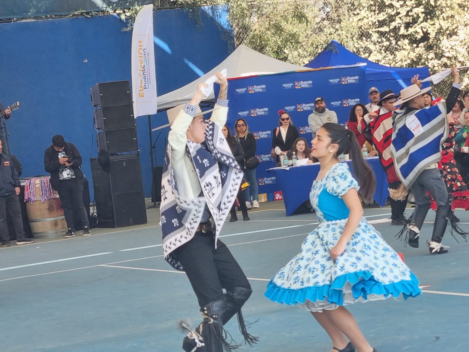 Fiestas Patrias en Comunidad